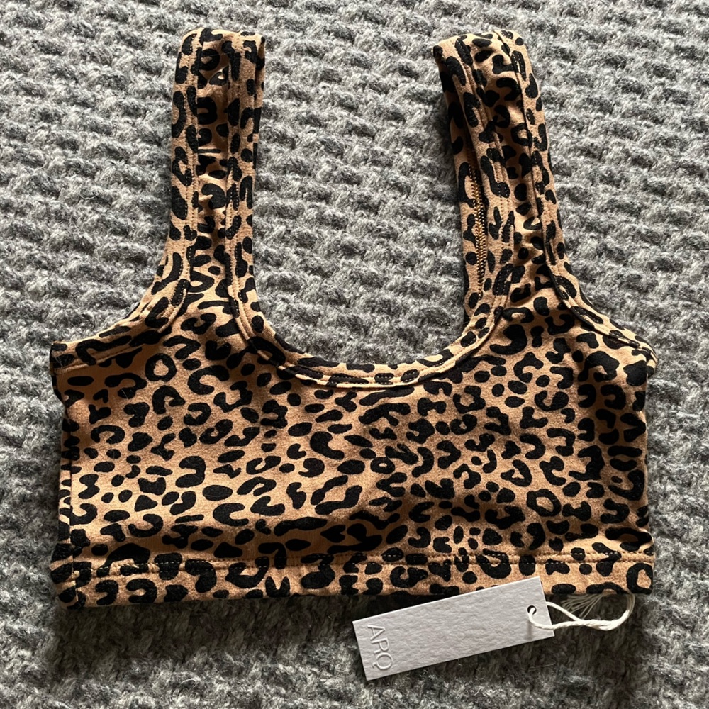 ARQ Wide Strap Bra leopard print XS New with tags